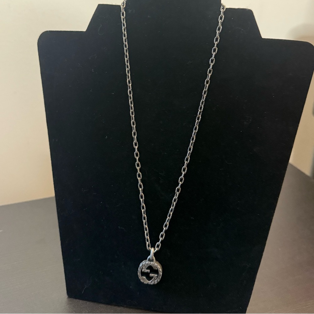 GUCCI Arabesque Interlocking G Silver 925 Pendant Necklace